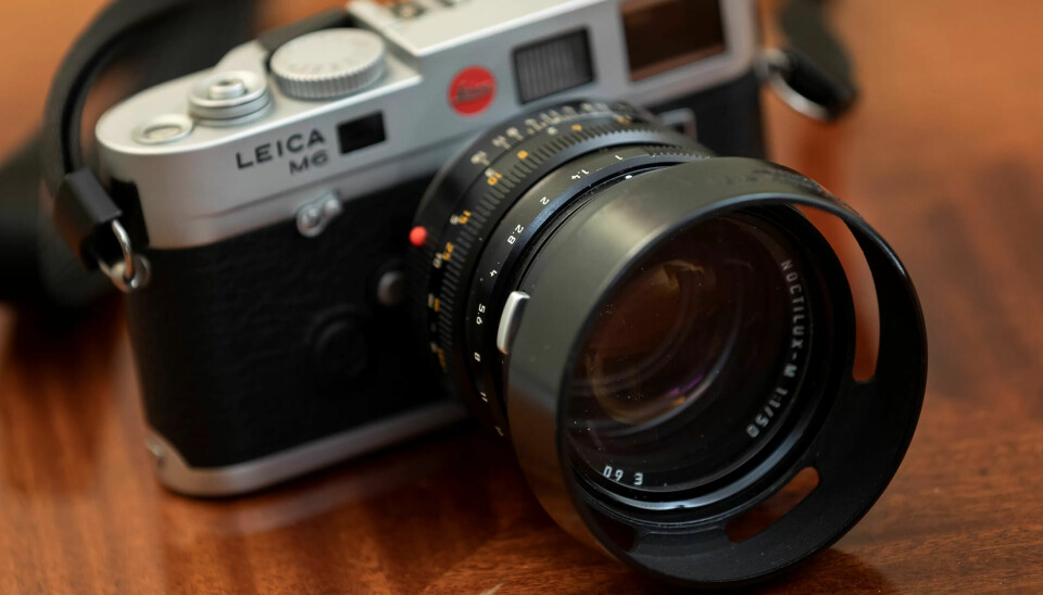 Her er ett av Odd Magne Ulvunds analoge kameraer – det legendariske Leica M6. Her er ett av Odd Magne Ulvunds analoge kameraer – det legendariske Leica M6.
