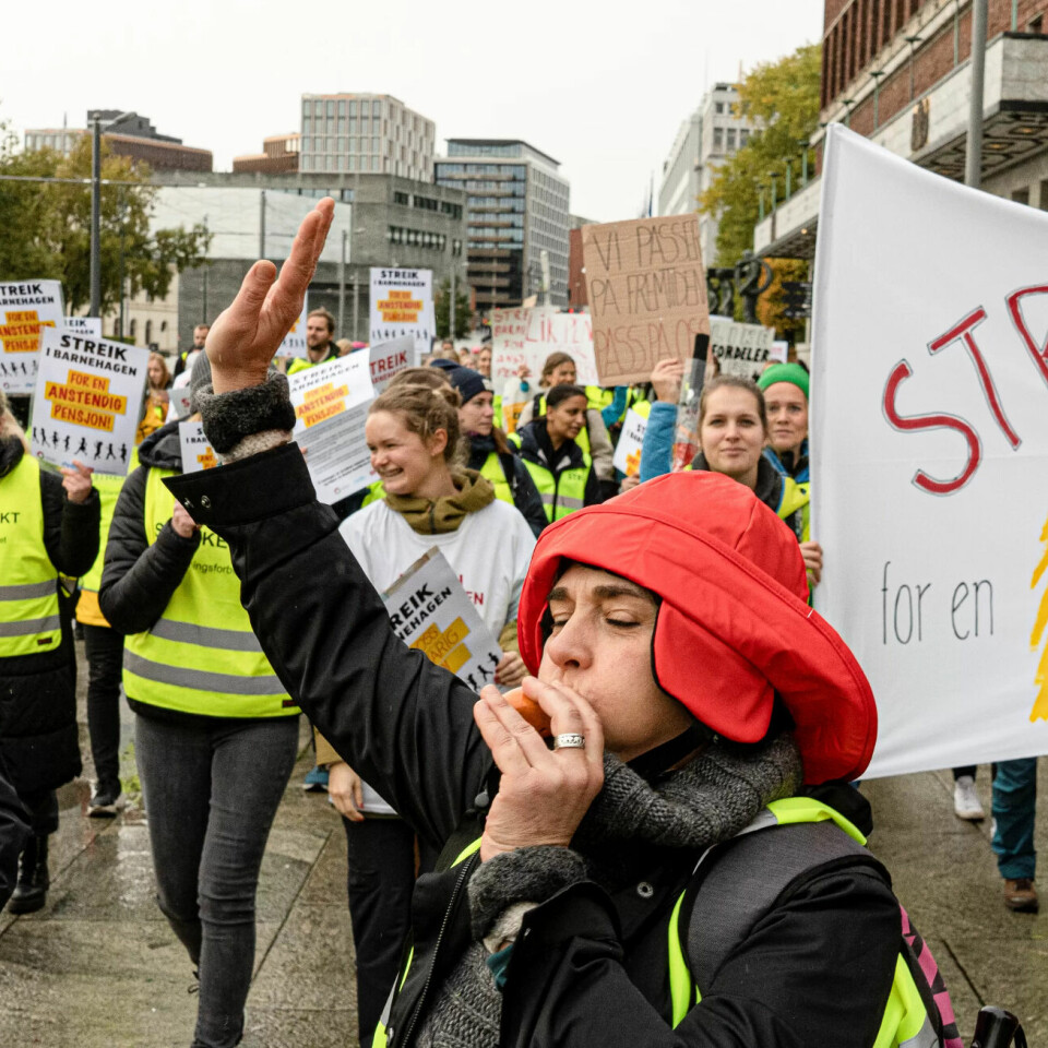 KRAV: I fjor streiket ansatte i mange private barnehager for å bli med i tidligpensjonsordningen Fellesordningen for avtalefestet pensjon. KRAV: I fjor streiket ansatte i mange private barnehager for å bli med i tidligpensjonsordningen Fellesordningen for avtalefestet pensjon.