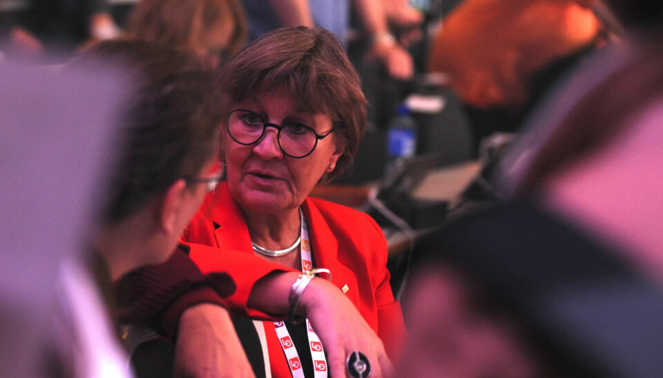 I MIDTEN: Mette Nord er midt mellom ungdommen og pensjonistene. Hun henviser til at det er forbundene som må bestemme hvem de sender, og oppfordrer dem til å speile befolkningen mest mulig. I MIDTEN: Mette Nord er midt mellom ungdommen og pensjonistene. Hun henviser til at det er forbundene som må bestemme hvem de sender, og oppfordrer dem til å speile befolkningen mest mulig.