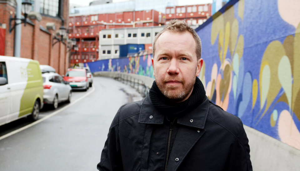 NORMALARBEIDSDAGEN: I år er det hundre år siden åttetimersdagen ble innført. Men LO-rådgiver Jonas Bals ser en rekke trender i arbeidslivet som trusler mot den frie tida. NORMALARBEIDSDAGEN: I år er det hundre år siden åttetimersdagen ble innført. Men LO-rådgiver Jonas Bals ser en rekke trender i arbeidslivet som trusler mot den frie tida.