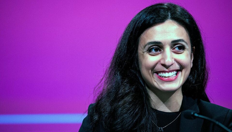 Arbeids- og inkluderingsminister Hadia Tajik (Ap) sier til VG at regjeringen likevel vil innføre pensjon fra første krone fra 1. januar 2022. Arbeids- og inkluderingsminister Hadia Tajik (Ap) sier til VG at regjeringen likevel vil innføre pensjon fra første krone fra 1. januar 2022.
