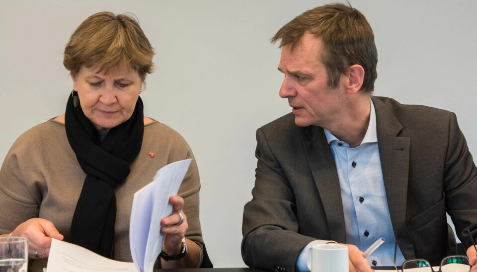 AVGJØR: Forhandlingsleder Mette Nord og daglig leder Pål Skarsbak i LO KOmmune sier helheten avgjør om en ny pensjonsordning blir bra nok AVGJØR: Forhandlingsleder Mette Nord og daglig leder Pål Skarsbak i LO KOmmune sier helheten avgjør om en ny pensjonsordning blir bra nok