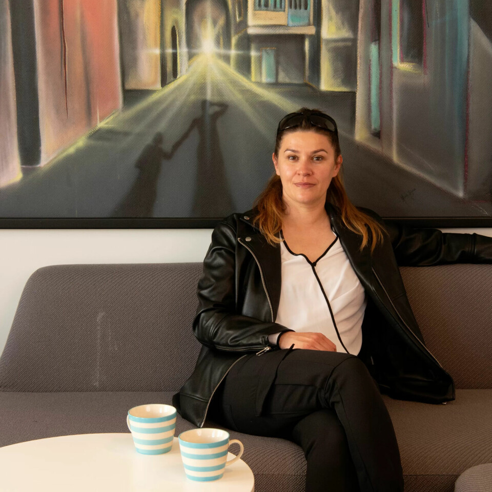 EKSPERT: Bianca Dociu har lang erfaring med å jobbe tett på personer med utviklingshemning. Nå skal hun lære dem om intimitetsgrenser. EKSPERT: Bianca Dociu har lang erfaring med å jobbe tett på personer med utviklingshemning. Nå skal hun lære dem om intimitetsgrenser.