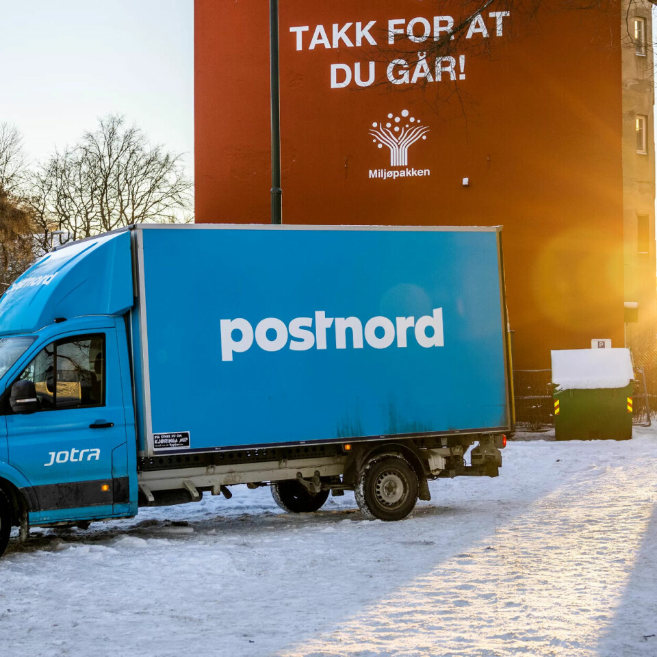 KUTTER: PostNord varsler at de kutter postomdeling av brev fra nyttår i Danmark. Det vil trolig medføre at 1500 bud mister jobben. Virksomheten i Norge skal ikke påvirkes av nedskjæringene. KUTTER: PostNord varsler at de kutter postomdeling av brev fra nyttår i Danmark. Det vil trolig medføre at 1500 bud mister jobben. Virksomheten i Norge skal ikke påvirkes av nedskjæringene.