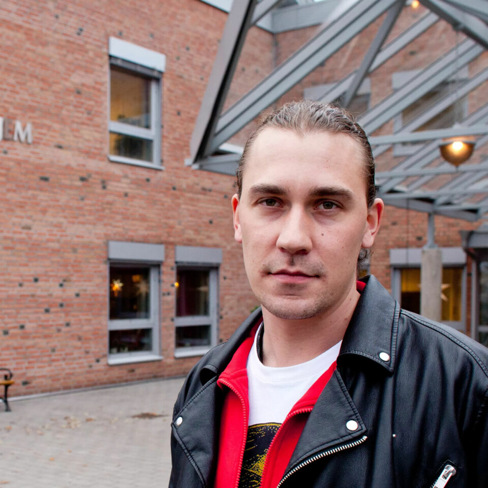 Norlandia-skiltene er nede, og kommunen er arbeidsgiver. Plasstillitsvalgt Helge Landgren er fornøyd. Norlandia-skiltene er nede, og kommunen er arbeidsgiver. Plasstillitsvalgt Helge Landgren er fornøyd.