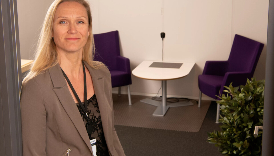 REDD FOR Å MISTE: - Av redsel for å miste venner hender det at personer med utviklingshemning går ofte med på noe de egentlig ikke liker, sier Linn Farstad. REDD FOR Å MISTE: - Av redsel for å miste venner hender det at personer med utviklingshemning går ofte med på noe de egentlig ikke liker, sier Linn Farstad.