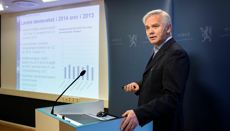 Ådne Cappelen fra Statistisk sentralbyrå presenterte Teknisk beregningsutvalg (TBU) i går. Utvalgets tall viser at de rikeste får mest skattelette. Ådne Cappelen fra Statistisk sentralbyrå presenterte Teknisk beregningsutvalg (TBU) i går. Utvalgets tall viser at de rikeste får mest skattelette.