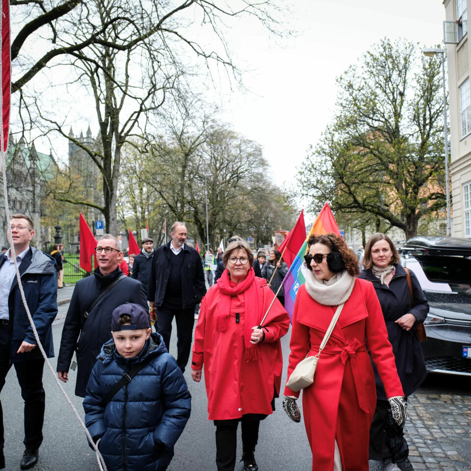 I TRØNDELAG: Fagforbundets Mette Nord og HKs Christopher Beckham gikk i 1. mai-tog i Trondheim i år. I TRØNDELAG: Fagforbundets Mette Nord og HKs Christopher Beckham gikk i 1. mai-tog i Trondheim i år.