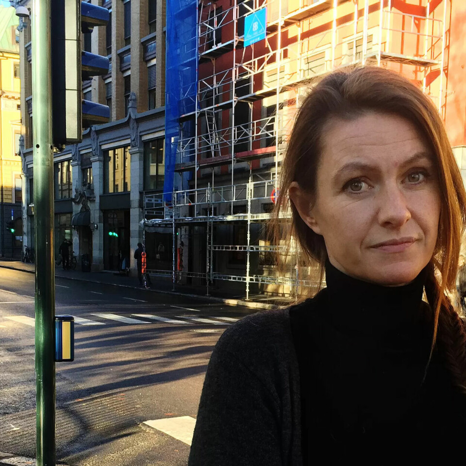 HARD KRITIKK: Seniorrådgiver Grete Alhaug har sammen med en teknolog Veronika Bur i Datatilsynet gransket Helse Sør-Øst sitt tjenesteutsettingsprosjekt. De kom fram til at foretaket har brutt flere lover. – Det var ingen risikovurdering, sier hun. Boten ble 7,2 millioner kroner. HARD KRITIKK: Seniorrådgiver Grete Alhaug har sammen med en teknolog Veronika Bur i Datatilsynet gransket Helse Sør-Øst sitt tjenesteutsettingsprosjekt. De kom fram til at foretaket har brutt flere lover. – Det var ingen risikovurdering, sier hun. Boten ble 7,2 millioner kroner.