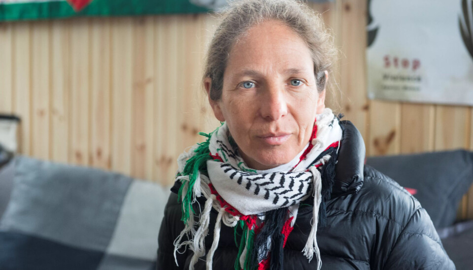 MISTET BÅTEN: Zohar Chamberlain Regev har selv mistet seilbåten sin i tidligere forsøk på å bryte blokaden. Nå er den i israelske myndigheters varetekt. MISTET BÅTEN: Zohar Chamberlain Regev har selv mistet seilbåten sin i tidligere forsøk på å bryte blokaden. Nå er den i israelske myndigheters varetekt.