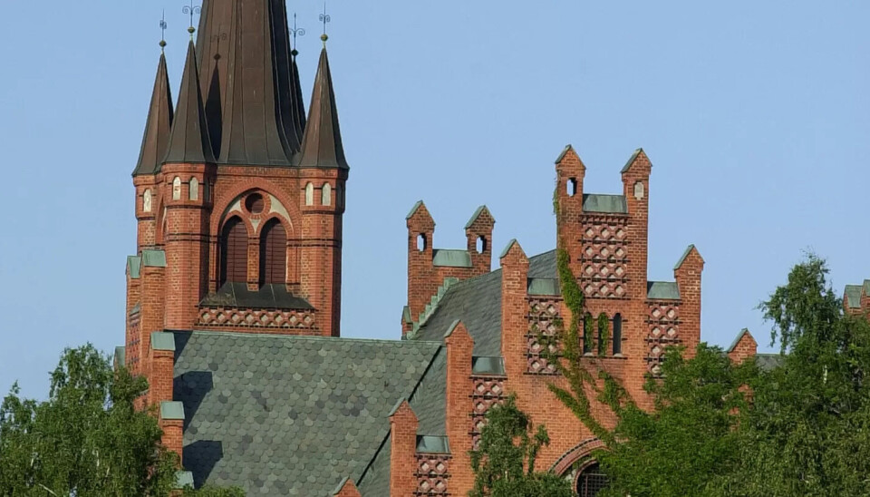 HÆRVERK: Høvik kirke har vært utsatt for hærverk. Arkivfoto. HÆRVERK: Høvik kirke har vært utsatt for hærverk. Arkivfoto.