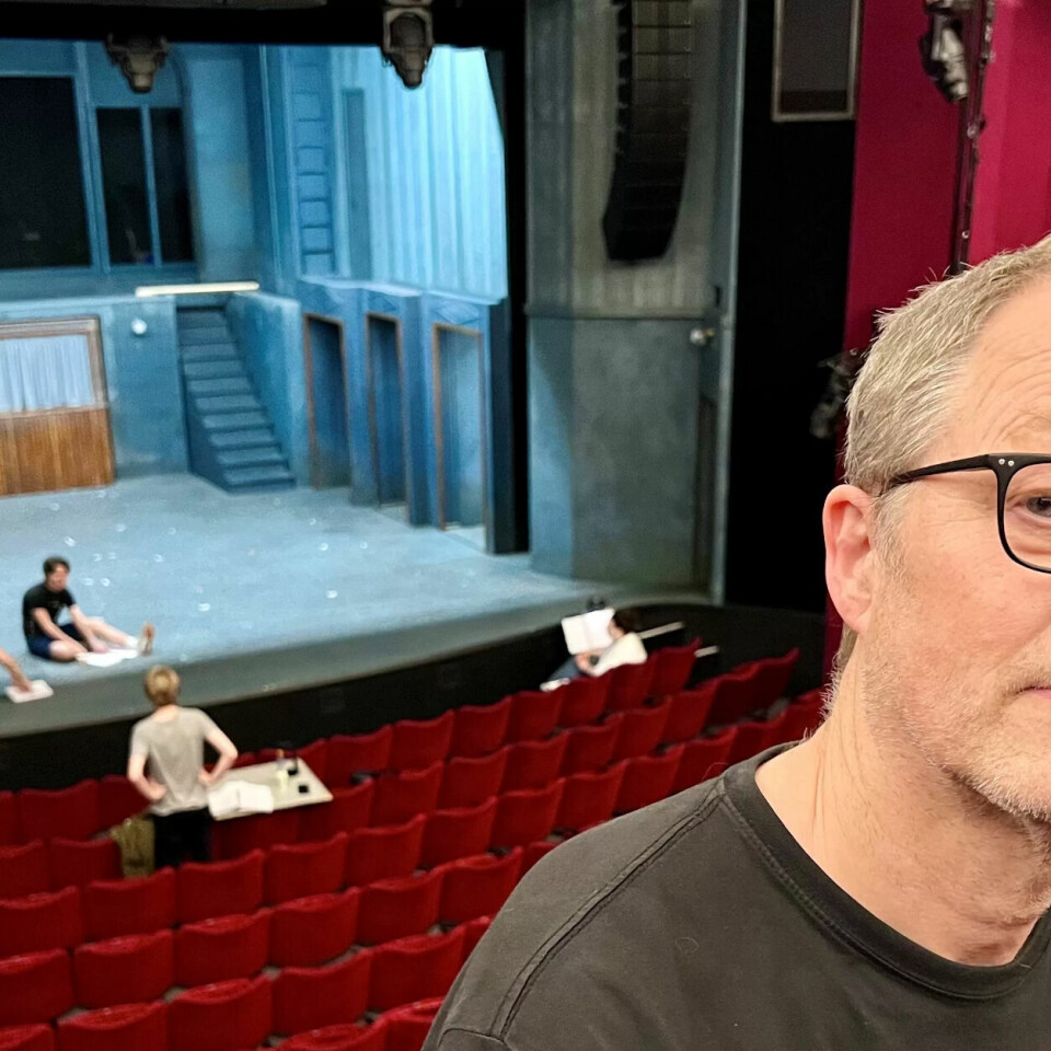 REDD OSS: Tillitsvalgt ved Oslo Nye Teater, Stein Tallerås, ber Oslo kommunes politiske ledelse om hjelp. - Vi er farlig nær konkurs, sier han. REDD OSS: Tillitsvalgt ved Oslo Nye Teater, Stein Tallerås, ber Oslo kommunes politiske ledelse om hjelp. - Vi er farlig nær konkurs, sier han.