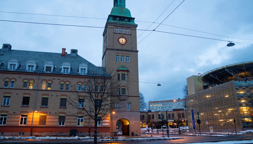 Flere ansatte ved Oslo universitetssykehus har blitt trukket i lønn etter vinterens værkaos i hovedstaden. Flere ansatte ved Oslo universitetssykehus har blitt trukket i lønn etter vinterens værkaos i hovedstaden.