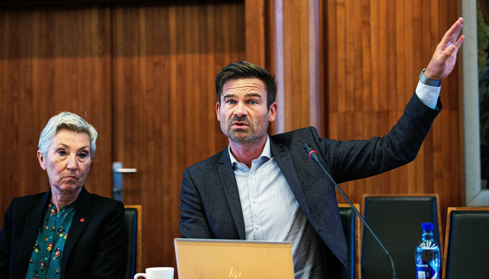 LO, her med leder Peggy Hessen Følsvik (t.v.) og sjeføkonom Roger Bjørnstad, har foreslått et nytt utvalg som skal se på den økonomiske politikken i Norge. LO, her med leder Peggy Hessen Følsvik (t.v.) og sjeføkonom Roger Bjørnstad, har foreslått et nytt utvalg som skal se på den økonomiske politikken i Norge.