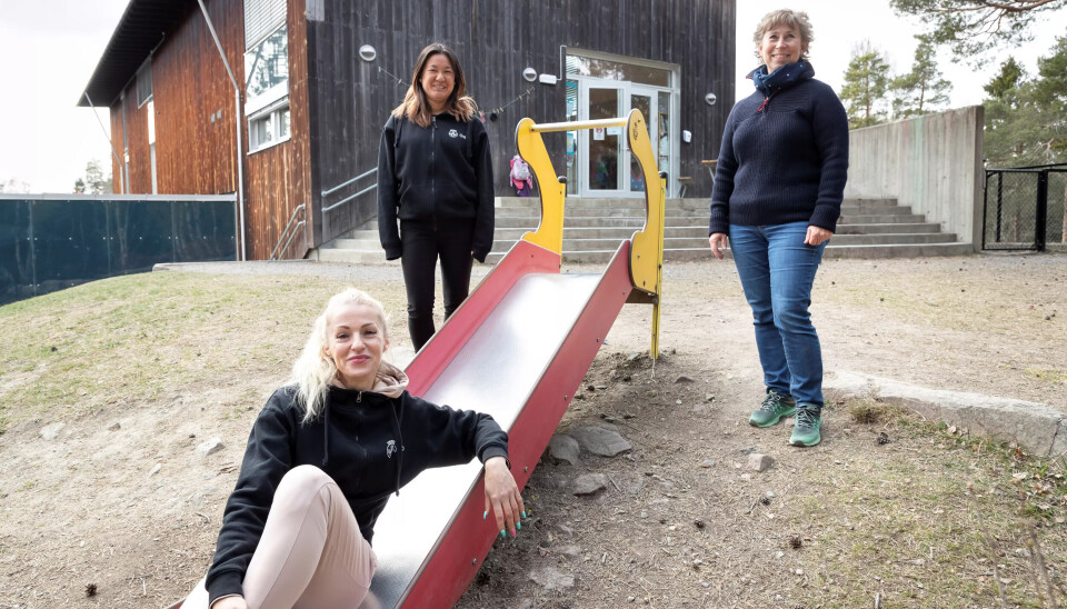 Elsker jobben: Ilze Kozlovska er utdannet operasanger og barne- og ungdomsarbeider. Som fast vikar i Grorud synger hun for barna og blir kjent med stadig nye mennesker. Det synes hun er en uovertruffen kombinasjon. Elsker jobben: Ilze Kozlovska er utdannet operasanger og barne- og ungdomsarbeider. Som fast vikar i Grorud synger hun for barna og blir kjent med stadig nye mennesker. Det synes hun er en uovertruffen kombinasjon.