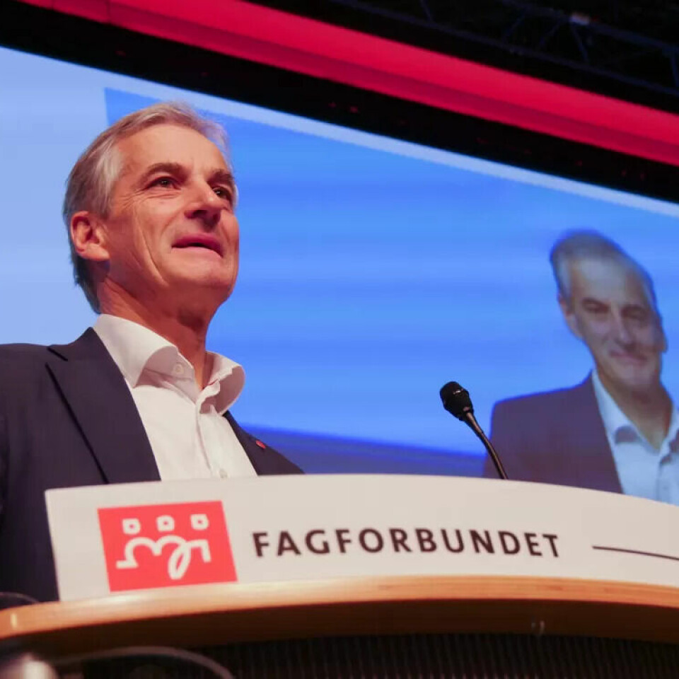 REGULERING: – Som sosialdemokrat tror jeg ikke på såkalte frie markeder, sa Jonas Gahr Støre fra landsmøtets talerstol. REGULERING: – Som sosialdemokrat tror jeg ikke på såkalte frie markeder, sa Jonas Gahr Støre fra landsmøtets talerstol.