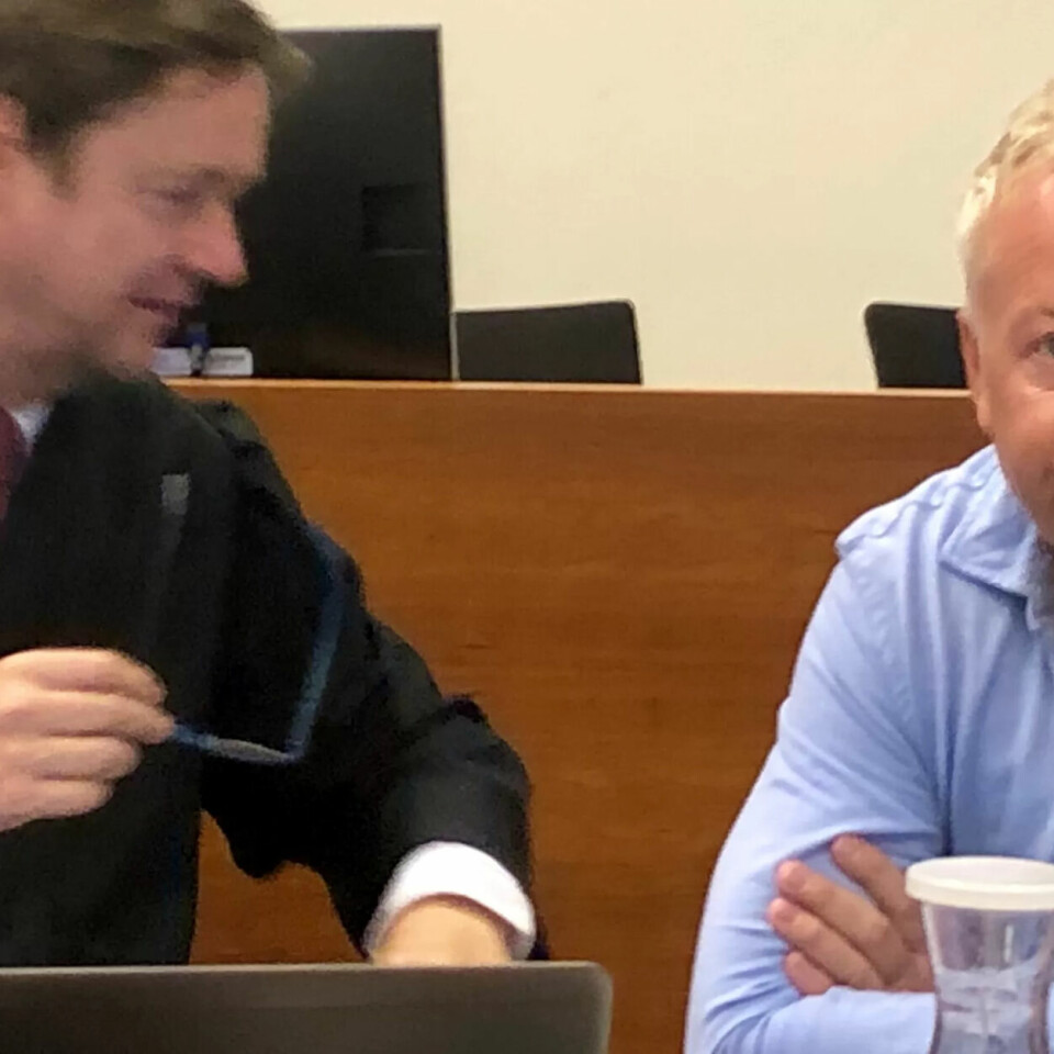 ENDELIG DOM: Her er Jonny Enger sammen med advokat John Christian Elden fra da saken ble behandlet i Borgarting lagmannsrett. Nå har Høyesterett fastsatt endelig dom i saken. ENDELIG DOM: Her er Jonny Enger sammen med advokat John Christian Elden fra da saken ble behandlet i Borgarting lagmannsrett. Nå har Høyesterett fastsatt endelig dom i saken.