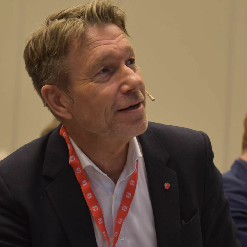 Olje- og energiminister Terje Aasland vil ikke innfri fagbevegelsens krav. Olje- og energiminister Terje Aasland vil ikke innfri fagbevegelsens krav.
