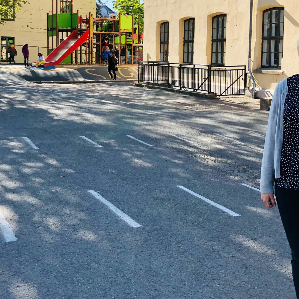 NORMAL HVERDAG FOR BARNA: Baseleder ved AKS på Sagene skole og tillitsvalgt i Fagforbundet Ellinor Margrethe Eide skulle ønske at når regjeringen først valgte å åpne skolen at barna fikk leke fritt. NORMAL HVERDAG FOR BARNA: Baseleder ved AKS på Sagene skole og tillitsvalgt i Fagforbundet Ellinor Margrethe Eide skulle ønske at når regjeringen først valgte å åpne skolen at barna fikk leke fritt.