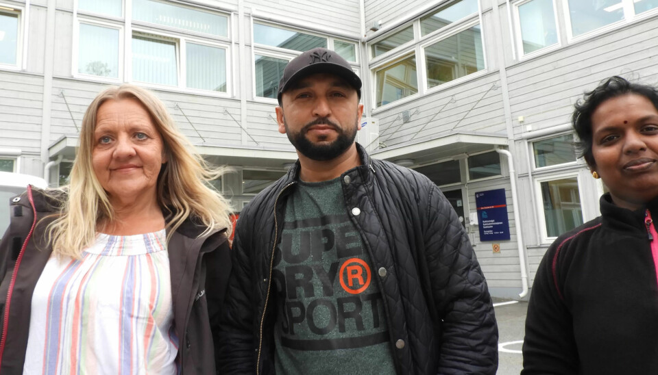 FORVENTER LØNNSØKNING: Renholderne Hilde Nordli, Sardar Alam og Ragavan Karthika vil ikke godta et nulloppgjør slik både NHO og Norsk Industri ønsker. FORVENTER LØNNSØKNING: Renholderne Hilde Nordli, Sardar Alam og Ragavan Karthika vil ikke godta et nulloppgjør slik både NHO og Norsk Industri ønsker.