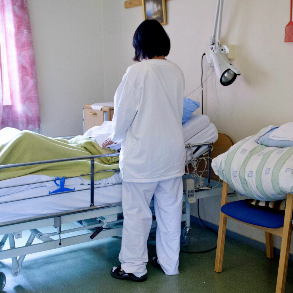 LITE RESPEKT: Arbeidsoppgaver knyttet til pleie, renhold og oppdragelse har aldri oppnådd respekten og verdsettingen som olje- og industriarbeiderne har hatt. Det gjenspeiler seg i lønns- og arbeidsvilkårene til våre medlemmer, skriver 29 kvinner i Fagforbundet. LITE RESPEKT: Arbeidsoppgaver knyttet til pleie, renhold og oppdragelse har aldri oppnådd respekten og verdsettingen som olje- og industriarbeiderne har hatt. Det gjenspeiler seg i lønns- og arbeidsvilkårene til våre medlemmer, skriver 29 kvinner i Fagforbundet.