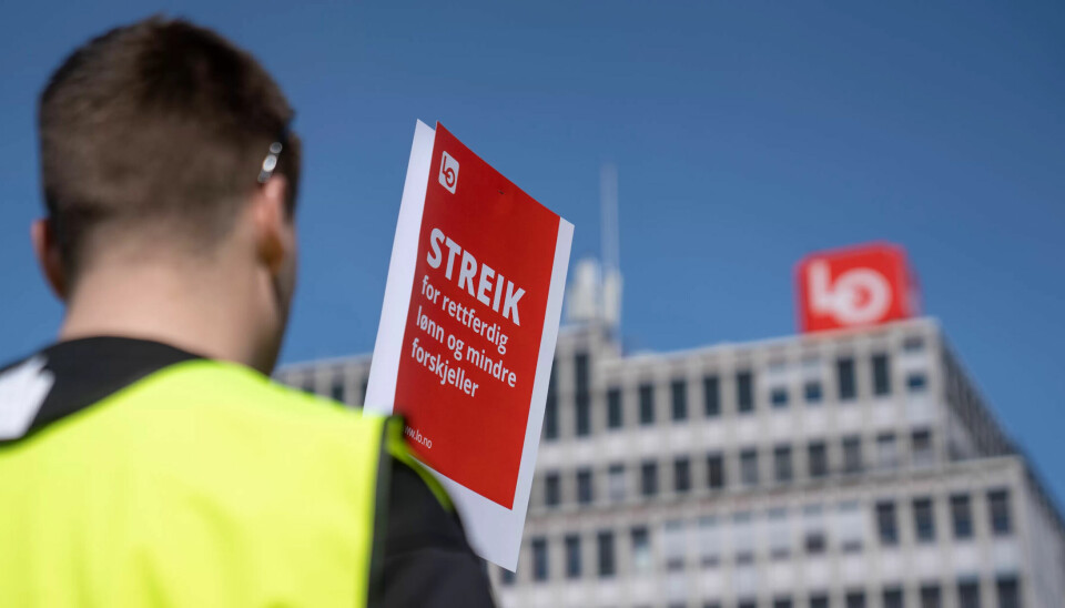 NY STREIK: LO Stas medlemmer stemmer nei til lønnsoppgjøret, ifølge TV 2. NY STREIK: LO Stas medlemmer stemmer nei til lønnsoppgjøret, ifølge TV 2.