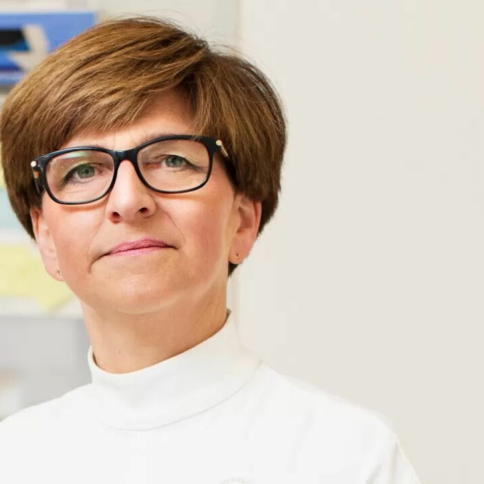 HELTID: Leder i Norsk Sykepleierforbun, Eli Gunhild By, mener sykepleiermangelen kan løses ved at flere får heltidsstilinger og ved at det innføres arbeidstidsordninger som gjør at sykepleierne klarer å stå i jobben. HELTID: Leder i Norsk Sykepleierforbun, Eli Gunhild By, mener sykepleiermangelen kan løses ved at flere får heltidsstilinger og ved at det innføres arbeidstidsordninger som gjør at sykepleierne klarer å stå i jobben.