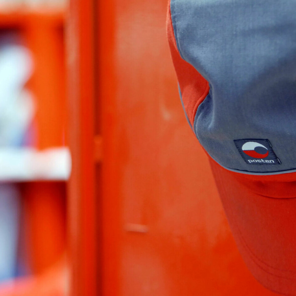 Posten er klar over at de ufrivillig distribuerer store mengder narkotika. Posten er klar over at de ufrivillig distribuerer store mengder narkotika.