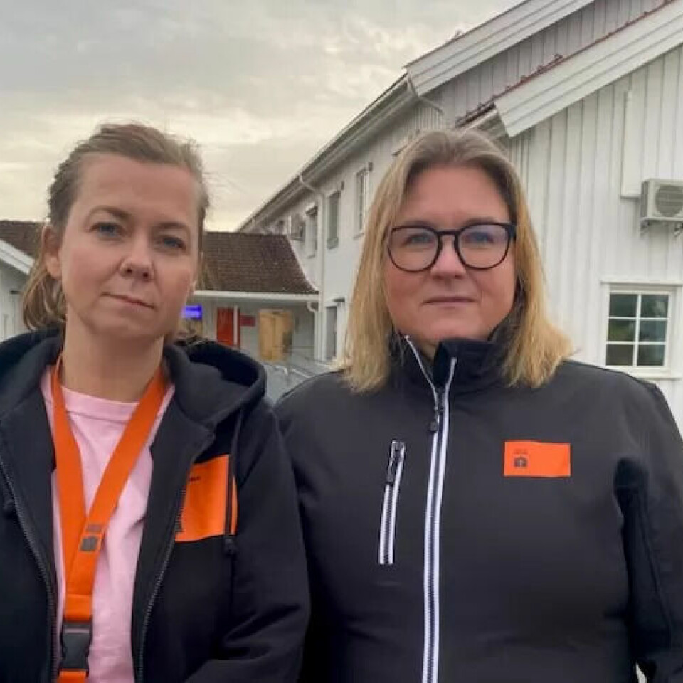 FORTVILER: Plasstillitsvalgt Merete Andresen Møistad og vara Henriette Larsen ved Veslelien som drives av Kirkens Bymisjon er fortvilet over at den 93 år gamle institusjonen plutselig skal legge ned om to måneder. FORTVILER: Plasstillitsvalgt Merete Andresen Møistad og vara Henriette Larsen ved Veslelien som drives av Kirkens Bymisjon er fortvilet over at den 93 år gamle institusjonen plutselig skal legge ned om to måneder.