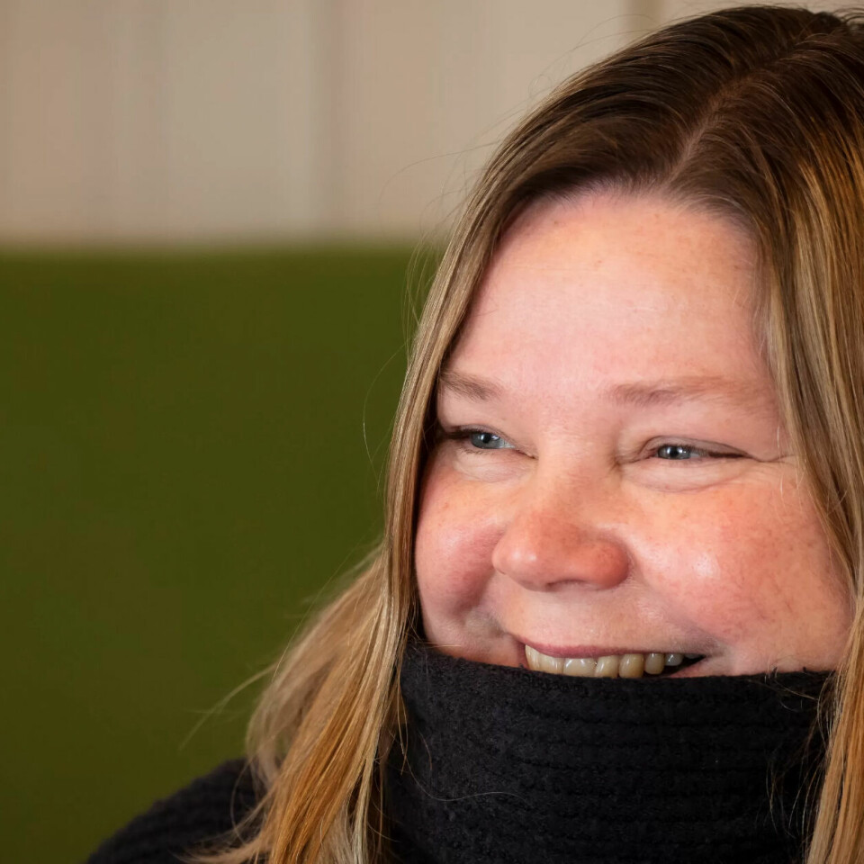 ALLE KAN NOE: – Vi har nettopp fått vårt eget kjøkken, så noen av beboerne henter mattralla eller matvarer, andre kaster søppel. Noen liker å vaske opp eller dekke bordet mens andre heller vil steike vafler. Vi ser alltid etter hvilke aktiviteter beboerne kan og har lyst å være med på, sier Rosita Eliassen. ALLE KAN NOE: – Vi har nettopp fått vårt eget kjøkken, så noen av beboerne henter mattralla eller matvarer, andre kaster søppel. Noen liker å vaske opp eller dekke bordet mens andre heller vil steike vafler. Vi ser alltid etter hvilke aktiviteter beboerne kan og har lyst å være med på, sier Rosita Eliassen.