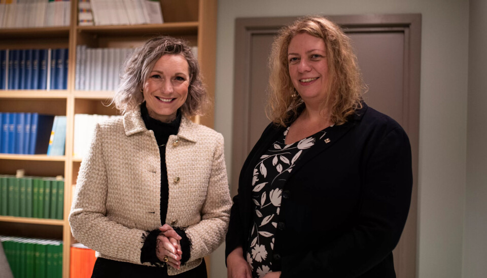 Statsråd Karianne Tung (t.v.) og LO Stat-leder Elisabeth Steen. Statsråd Karianne Tung (t.v.) og LO Stat-leder Elisabeth Steen.