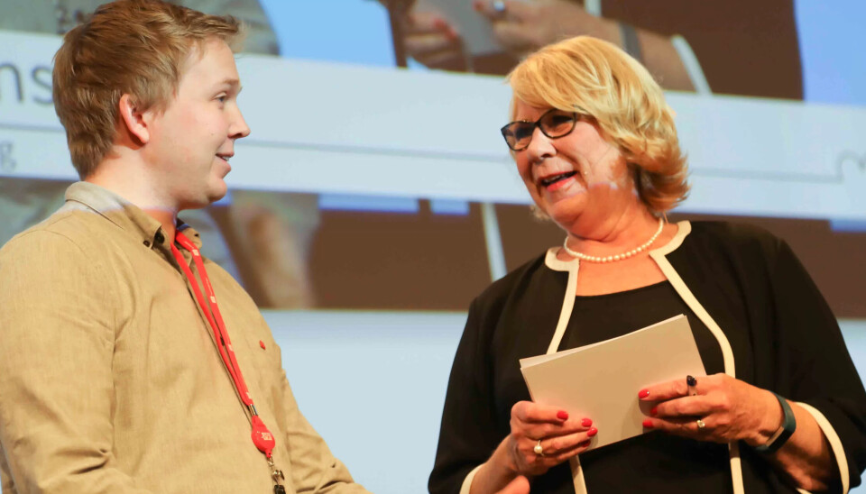 ORGANISERING: Vi må jobbe hardere for å organisere ungdom, svarte Mats Monsen da Anne Grosvold spurte hva han var mest opptatt av. ORGANISERING: Vi må jobbe hardere for å organisere ungdom, svarte Mats Monsen da Anne Grosvold spurte hva han var mest opptatt av.