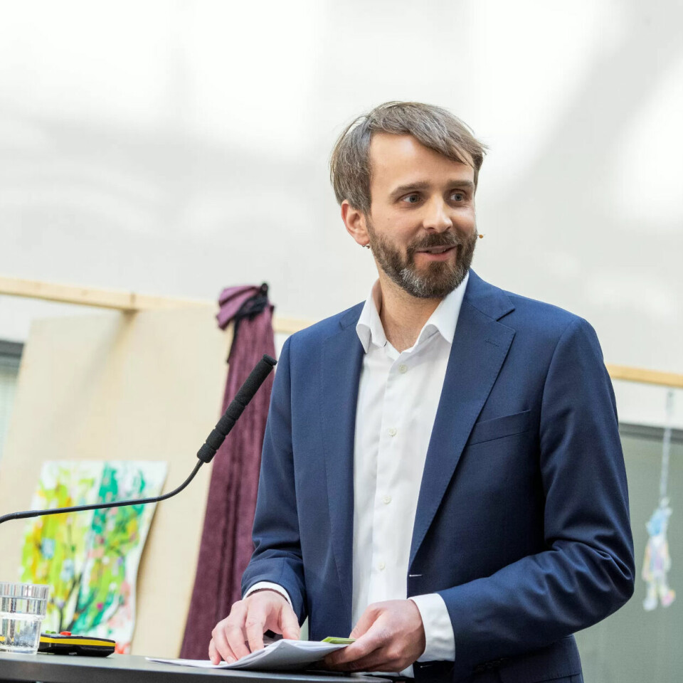 DROPPER ANBUD: Vestre åpner for å droppe anbud på luftambulansen. DROPPER ANBUD: Vestre åpner for å droppe anbud på luftambulansen.