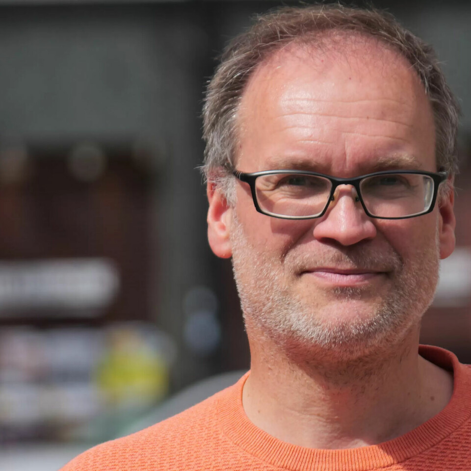 KOMPLEKTST: Roger Kristensen er leiar av Yrkesseksjon kontor og administrasjon i Fagforbundet Oslo. Han ser at ABW er 'det nye', men beir leiarar om å ta med dei tilsette på råd når nye kontor skal utformast. KOMPLEKTST: Roger Kristensen er leiar av Yrkesseksjon kontor og administrasjon i Fagforbundet Oslo. Han ser at ABW er 'det nye', men beir leiarar om å ta med dei tilsette på råd når nye kontor skal utformast.