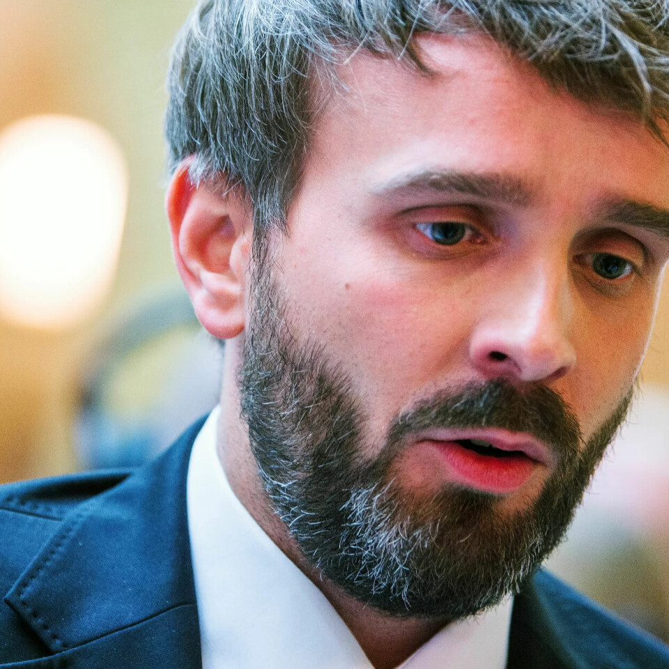 BEKYMRET: – Det er en bekymring at fraværet i dag er altfor høyt, sier helseminister Jan Christian Vestre. BEKYMRET: – Det er en bekymring at fraværet i dag er altfor høyt, sier helseminister Jan Christian Vestre.