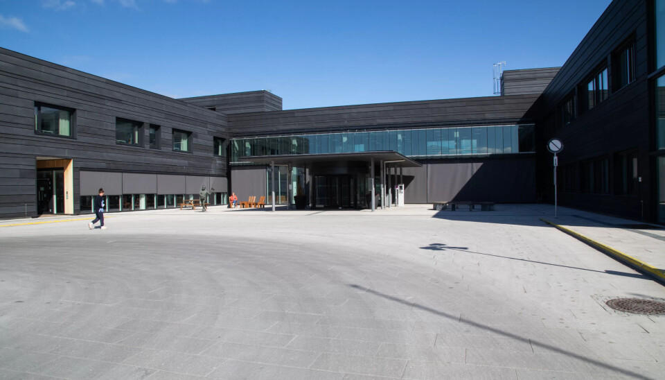 OMORGANISERES: Helseforetaket i Finmark skal omorganiseres. Bildet er fra sykehuset i Kirkenes. OMORGANISERES: Helseforetaket i Finmark skal omorganiseres. Bildet er fra sykehuset i Kirkenes.
