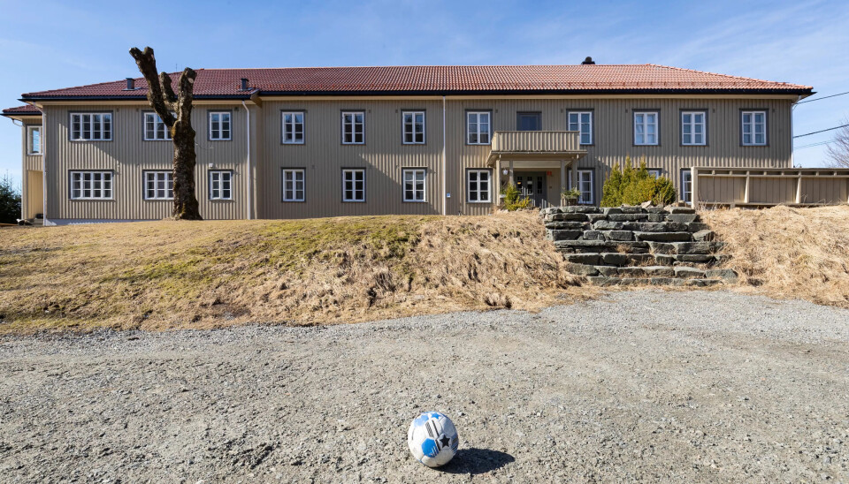 ENGLEGÅRD: I denne bygningen, som tidligere har vært blant annet sykehjem og pensjonat, startet brødrene Rune og Jørn Hellevik opp rusrehabilitering. ENGLEGÅRD: I denne bygningen, som tidligere har vært blant annet sykehjem og pensjonat, startet brødrene Rune og Jørn Hellevik opp rusrehabilitering.