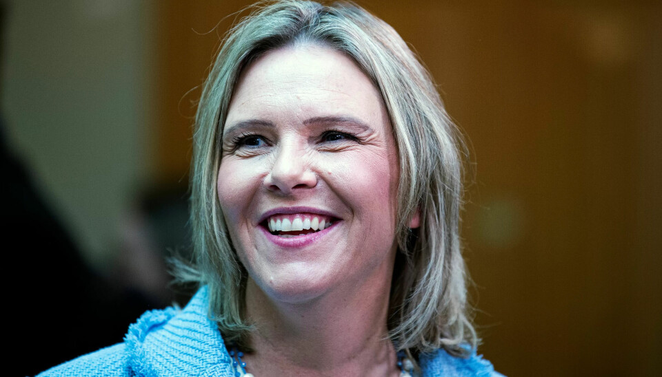 Nå nærmer Frp og Sylvi Listhaug seg Høyre i oppslutning. Nå nærmer Frp og Sylvi Listhaug seg Høyre i oppslutning.