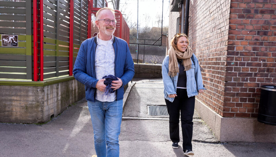 LAV LØNN: Skoleassistenter i Oslo har lav lønn. Odd-Erik Fallet og Berit Tevik ønsker derfor kronetillegg i årets lønnsoppgjør. LAV LØNN: Skoleassistenter i Oslo har lav lønn. Odd-Erik Fallet og Berit Tevik ønsker derfor kronetillegg i årets lønnsoppgjør.