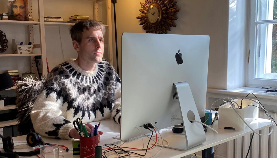 EKSTRABETALING: Kristofer Janiec hevder at det er logisk at byrået tar seg ekstra godt betalt når sjukepleiarane jobbar overtid. EKSTRABETALING: Kristofer Janiec hevder at det er logisk at byrået tar seg ekstra godt betalt når sjukepleiarane jobbar overtid.
