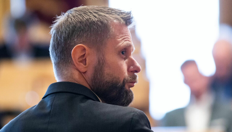 – Det har vært andre tekniske utfordringer med flyene, men jeg vil i redegjørelsen komme tilbake til på hvilket tidspunkt vi har fått informasjon om de andre tekniske utfordringene, sier helseminister Bent Høie. – Det har vært andre tekniske utfordringer med flyene, men jeg vil i redegjørelsen komme tilbake til på hvilket tidspunkt vi har fått informasjon om de andre tekniske utfordringene, sier helseminister Bent Høie.
