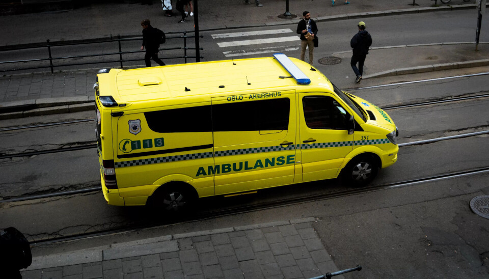 Ambulansene er viktig for å redde liv, men de ansatte på ambulansene har dårligere arbeidsmiljø enn folk flest, viser årsrapporten fra Arbeidstilsynet. Ambulansene er viktig for å redde liv, men de ansatte på ambulansene har dårligere arbeidsmiljø enn folk flest, viser årsrapporten fra Arbeidstilsynet.