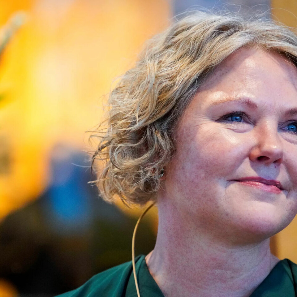 LETTER: Senterpartiet sier de vil lette på skattene. LETTER: Senterpartiet sier de vil lette på skattene.