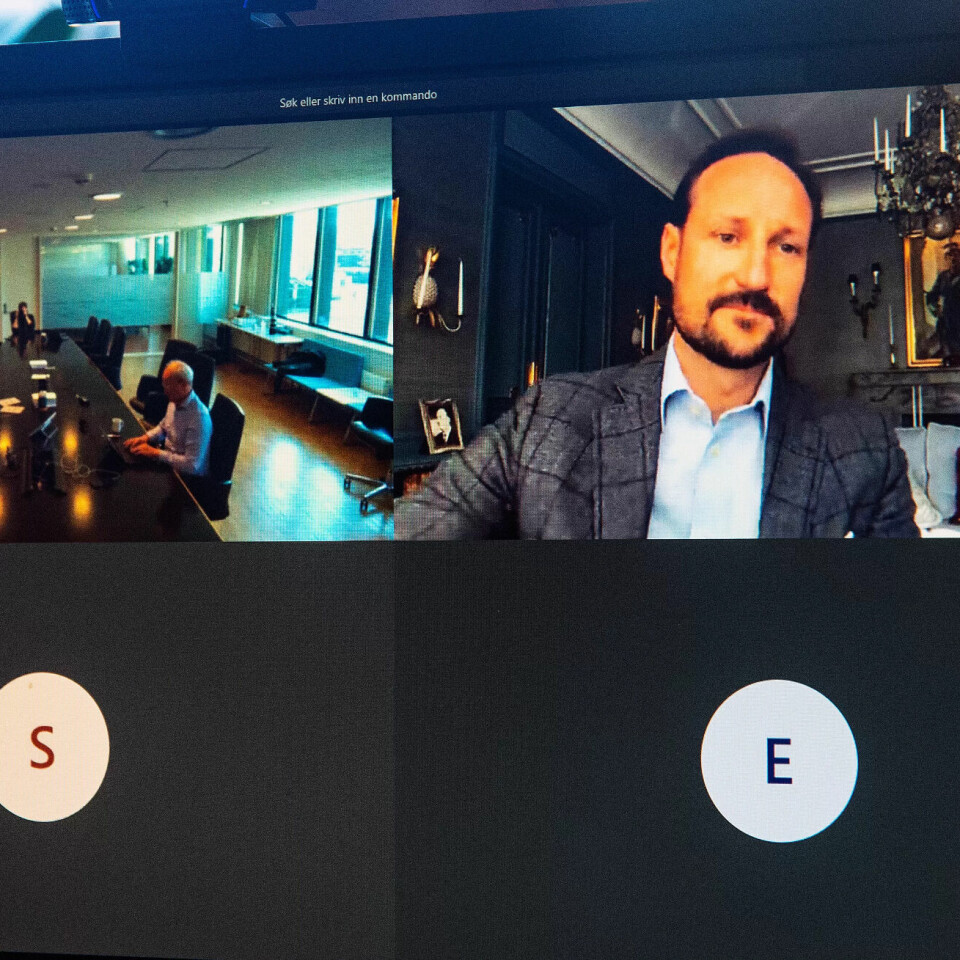 Kronprins Haakon er ikke enig i at hele Norge har stoppet opp. Mange gjør en fantastisk innsats. Kronprins Haakon er ikke enig i at hele Norge har stoppet opp. Mange gjør en fantastisk innsats.