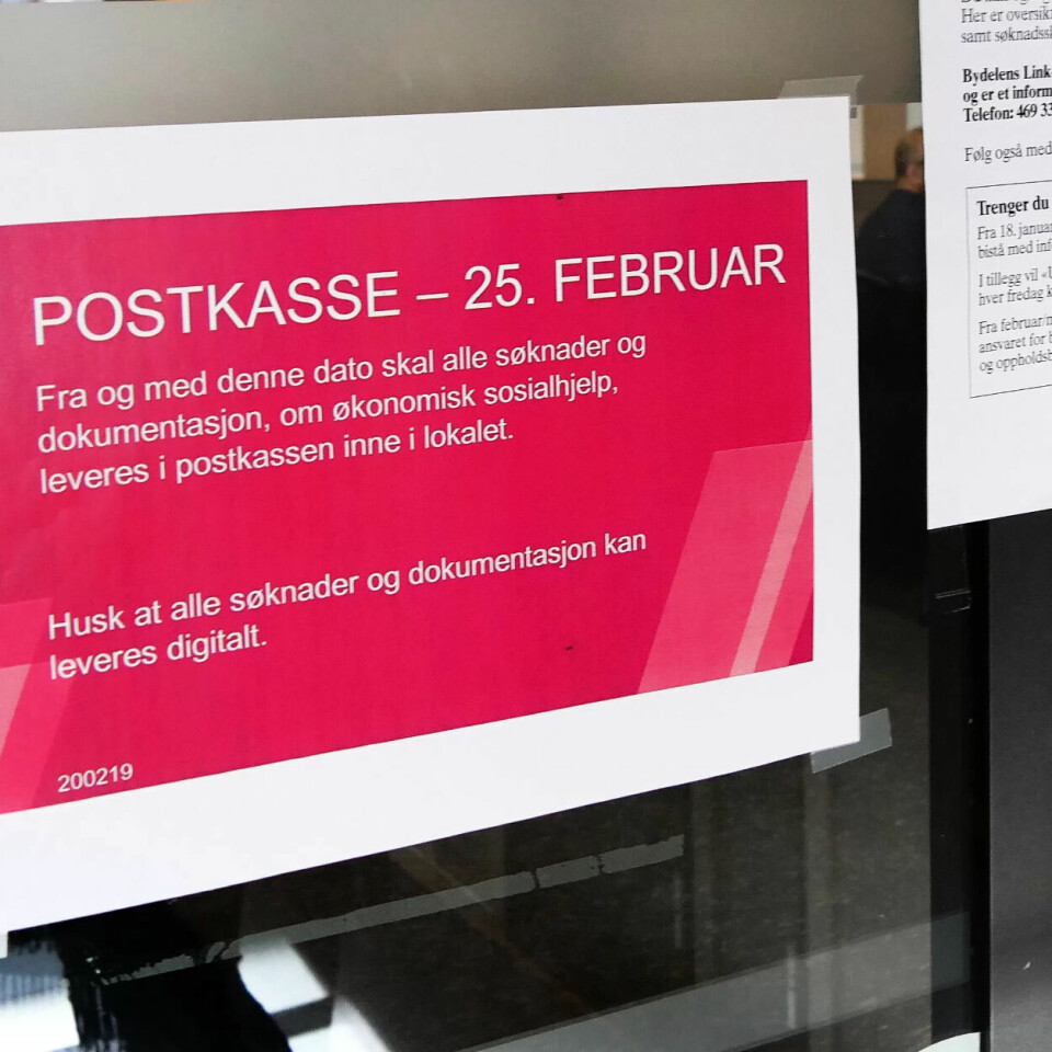 POSTKASSE: Denne plakaten som forteller om digitalisering, møter brukerne ved NAV Gamle Oslo. POSTKASSE: Denne plakaten som forteller om digitalisering, møter brukerne ved NAV Gamle Oslo.