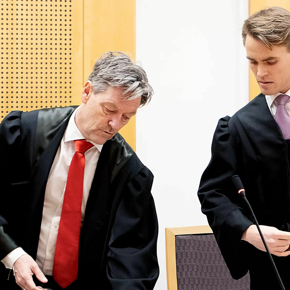 PUNKTUM: Kjetil Edvardsen og kollega Morten Mønnich i ei pause i retten. Dei har begge over fleire år jobba med mange saker som handlar om fast jobb og etterbetaling av overtid og feriepengar. PUNKTUM: Kjetil Edvardsen og kollega Morten Mønnich i ei pause i retten. Dei har begge over fleire år jobba med mange saker som handlar om fast jobb og etterbetaling av overtid og feriepengar.