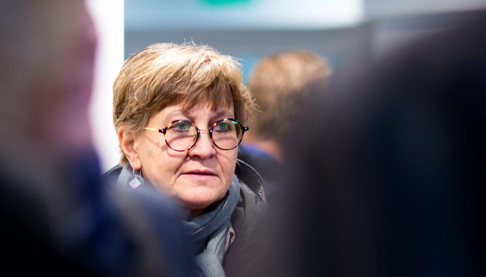 – Viktige funksjoner kan bli delvis lammet hvis ansatte må i karantene. Derfor er det spesielt viktig å sikre arbeidskraft slik at disse viktige tjenestene til innbyggerne blir opprettholdt, sier Mette Nord. Både Ks og arbeidstakerorganisasjonene har nå bedt om et møte med regjeringen om kommunenes pressede situasjon. – Viktige funksjoner kan bli delvis lammet hvis ansatte må i karantene. Derfor er det spesielt viktig å sikre arbeidskraft slik at disse viktige tjenestene til innbyggerne blir opprettholdt, sier Mette Nord. Både Ks og arbeidstakerorganisasjonene har nå bedt om et møte med regjeringen om kommunenes pressede situasjon.