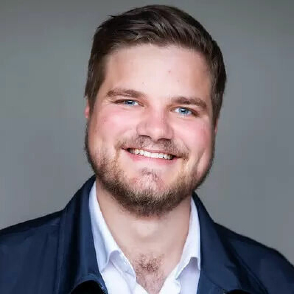KRITISK: Tobias Drevland Lund sit på Telemarksbenken for Rødt på tinget. Han meiner at store selskap har gribba til seg pengar frå norske barnehagar. KRITISK: Tobias Drevland Lund sit på Telemarksbenken for Rødt på tinget. Han meiner at store selskap har gribba til seg pengar frå norske barnehagar.