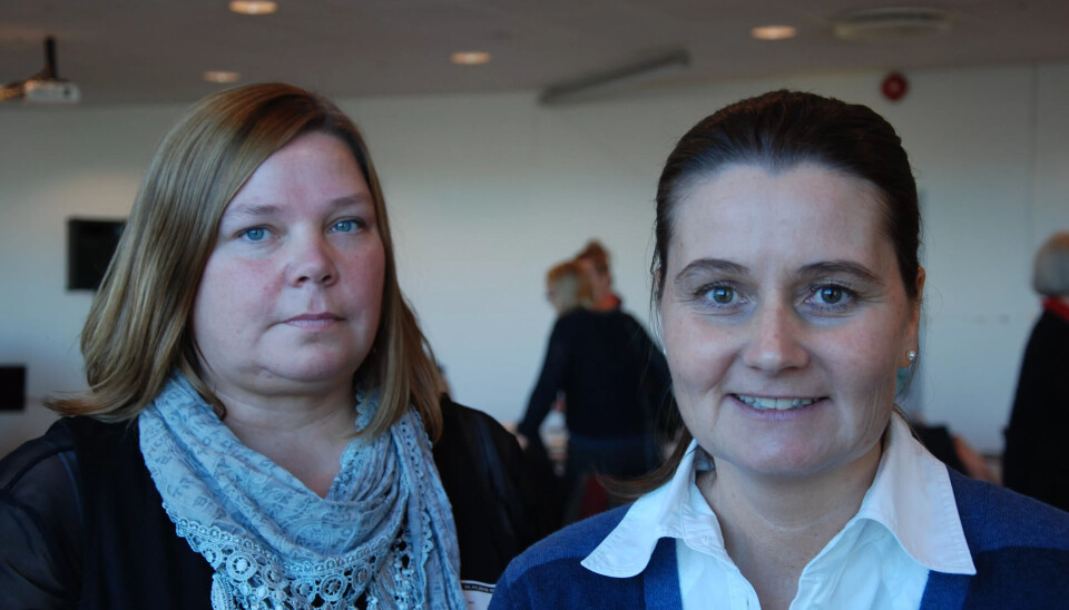 NØDVENDIG BINDELEDD: - Frivillig arbeid går ikke av seg selv, sier Rosita Eliassen (t.v.) fra Sørum. Marianne Lillebø fra Vestby er enig. NØDVENDIG BINDELEDD: - Frivillig arbeid går ikke av seg selv, sier Rosita Eliassen (t.v.) fra Sørum. Marianne Lillebø fra Vestby er enig.