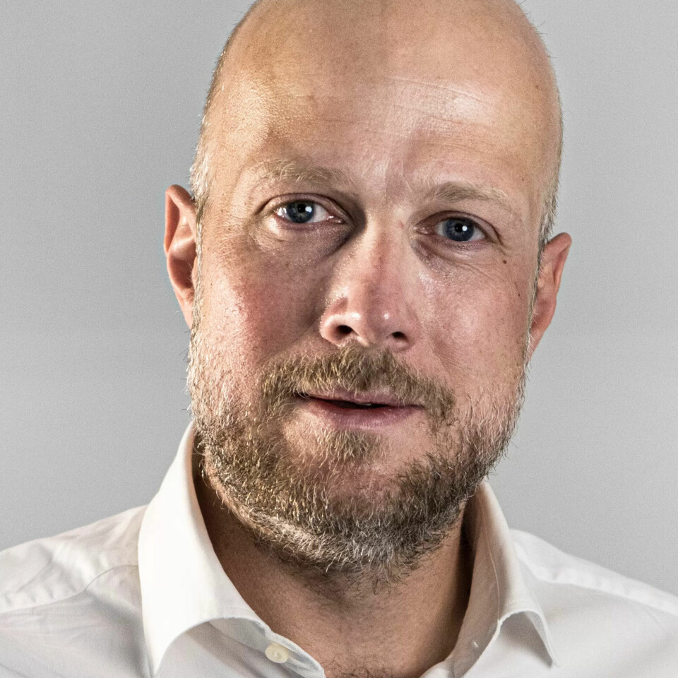 Ifølge LO-advokat Fredrik Jadar blir det normalt sett ikke ikke oppsigelser av sykefravær på mindre enn ett år. Ifølge LO-advokat Fredrik Jadar blir det normalt sett ikke ikke oppsigelser av sykefravær på mindre enn ett år.